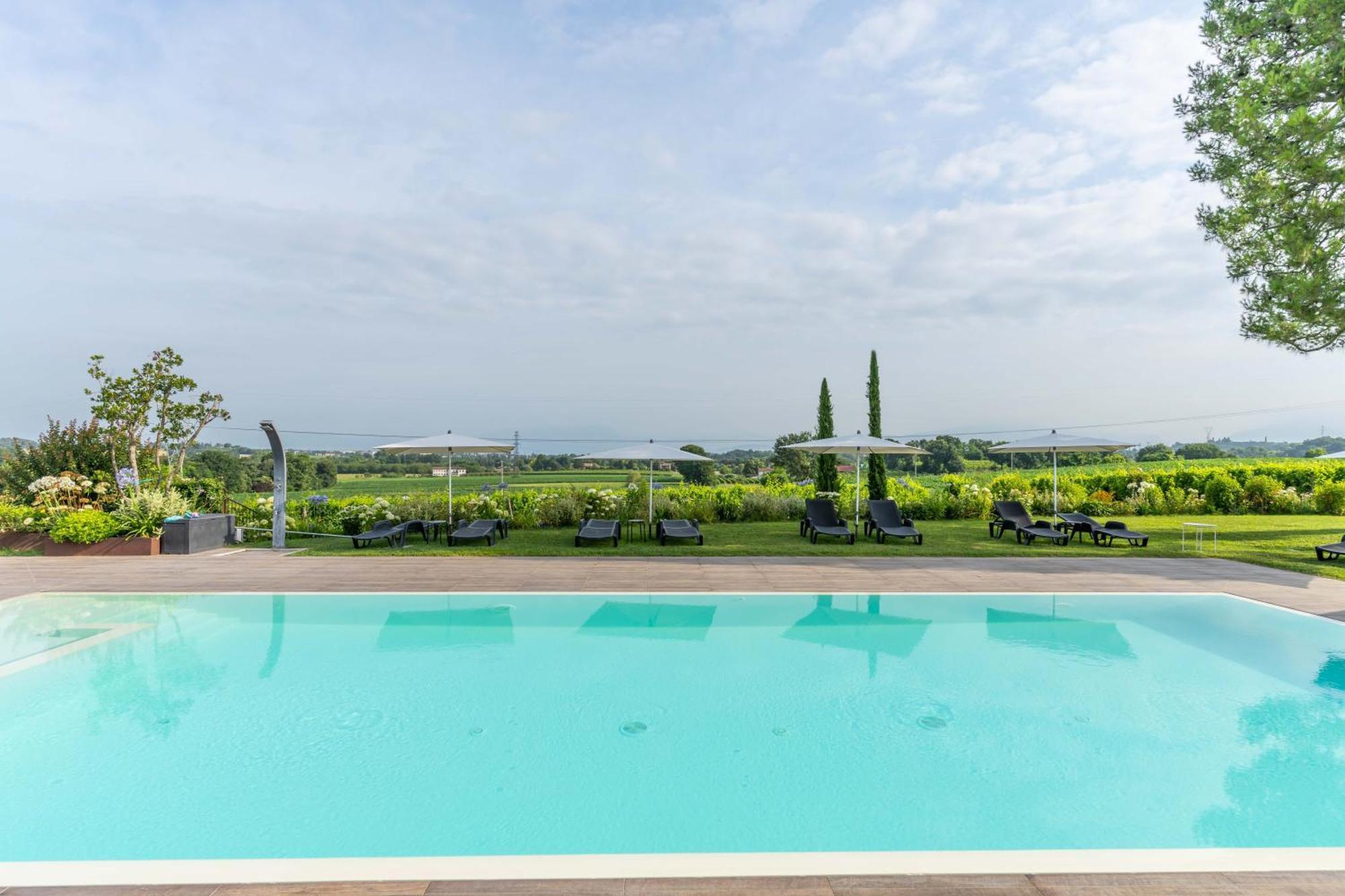 Agriturismo Colle Dei Pivi Ponti sul Mincio Eksteriør bilde