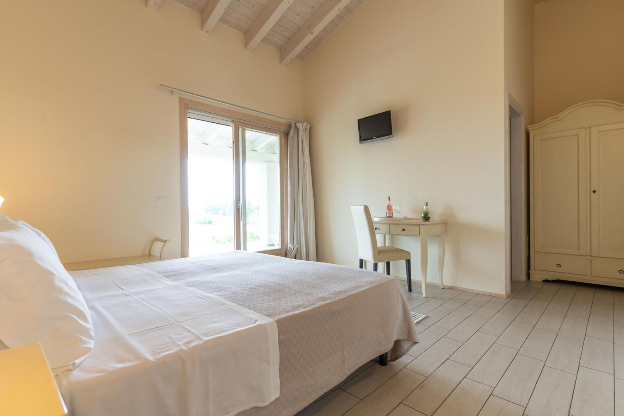 Agriturismo Colle Dei Pivi Ponti sul Mincio Eksteriør bilde