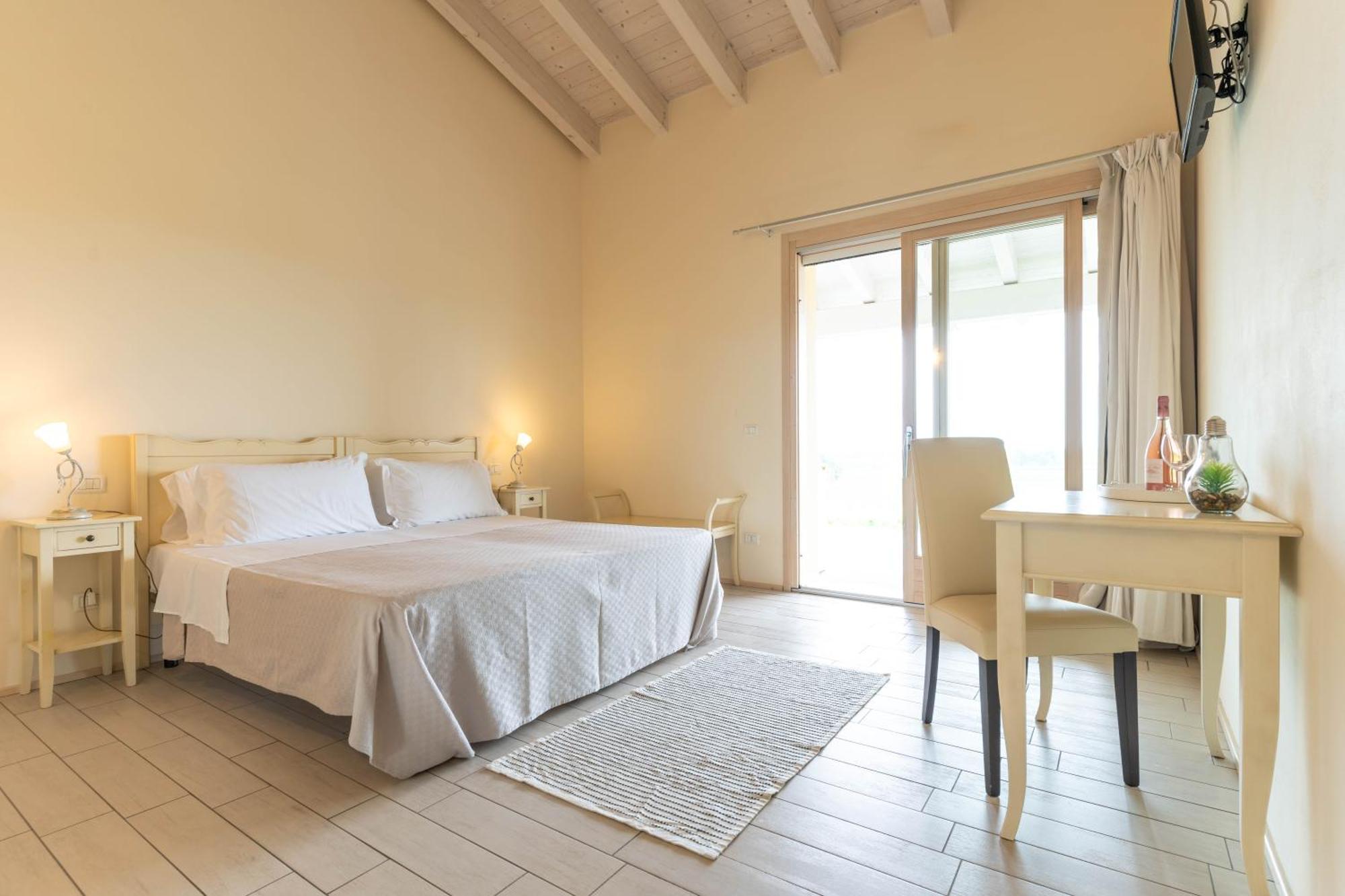 Agriturismo Colle Dei Pivi Ponti sul Mincio Eksteriør bilde