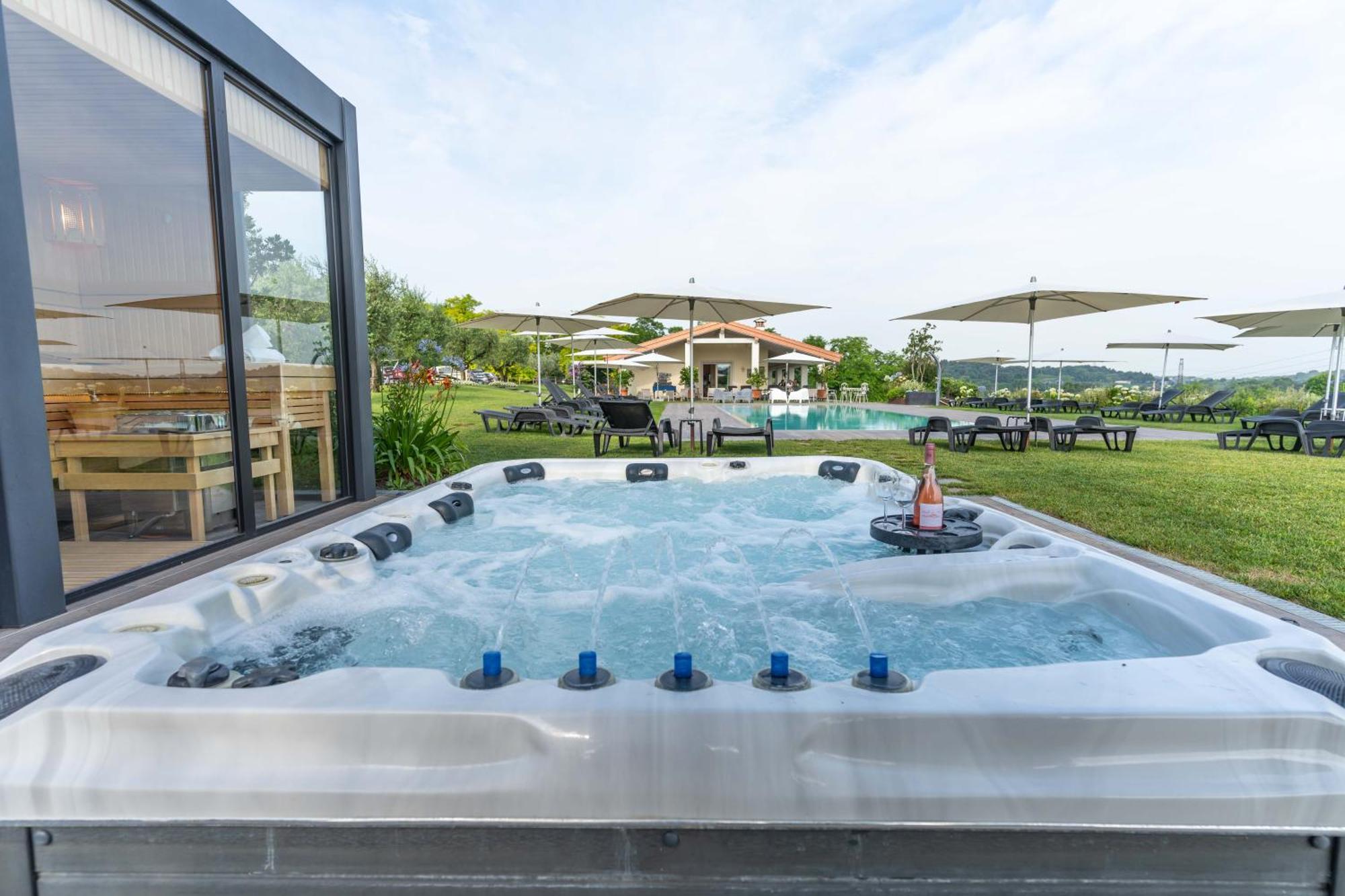 Agriturismo Colle Dei Pivi Ponti sul Mincio Eksteriør bilde