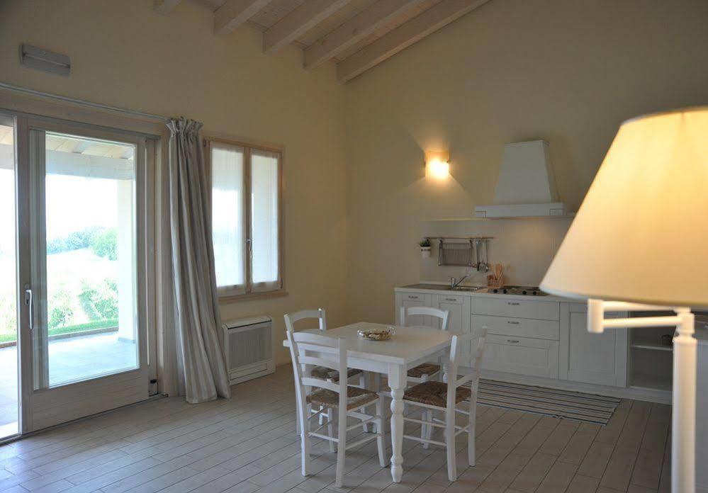 Agriturismo Colle Dei Pivi Ponti sul Mincio Eksteriør bilde