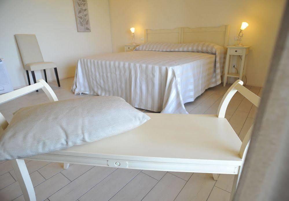 Agriturismo Colle Dei Pivi Ponti sul Mincio Eksteriør bilde